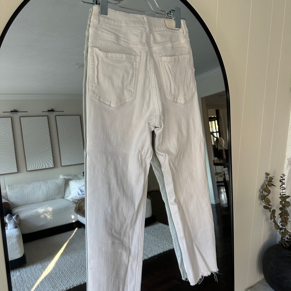Express White Straight Leg Jeans - Picture 3 of 5